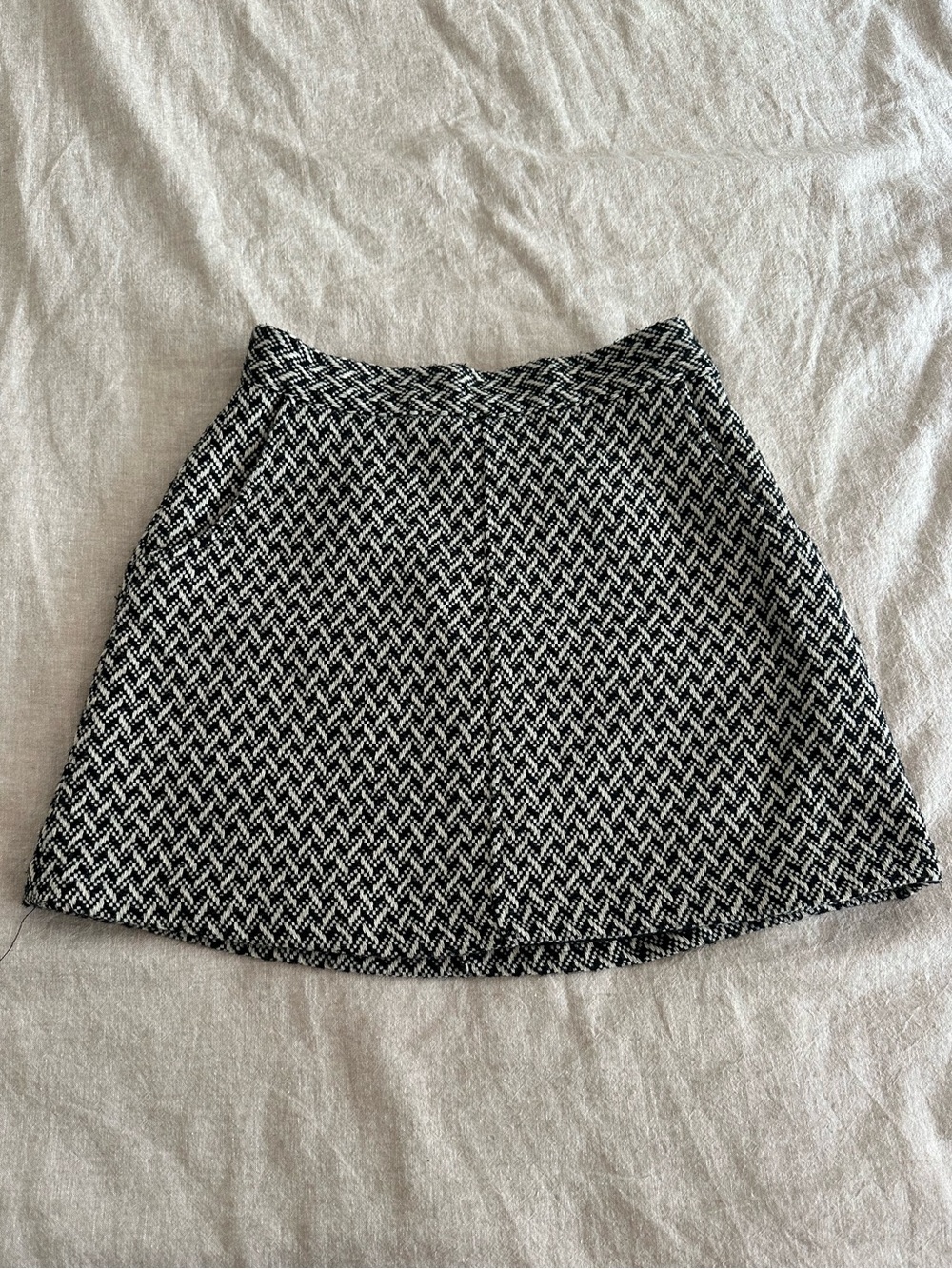 Forever 21 Black & White Tweed Mini Skirt XS